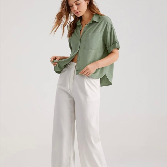 Folded Sleeve Relaxed Fit Button Up Shirt Green - Picture 2 of 6